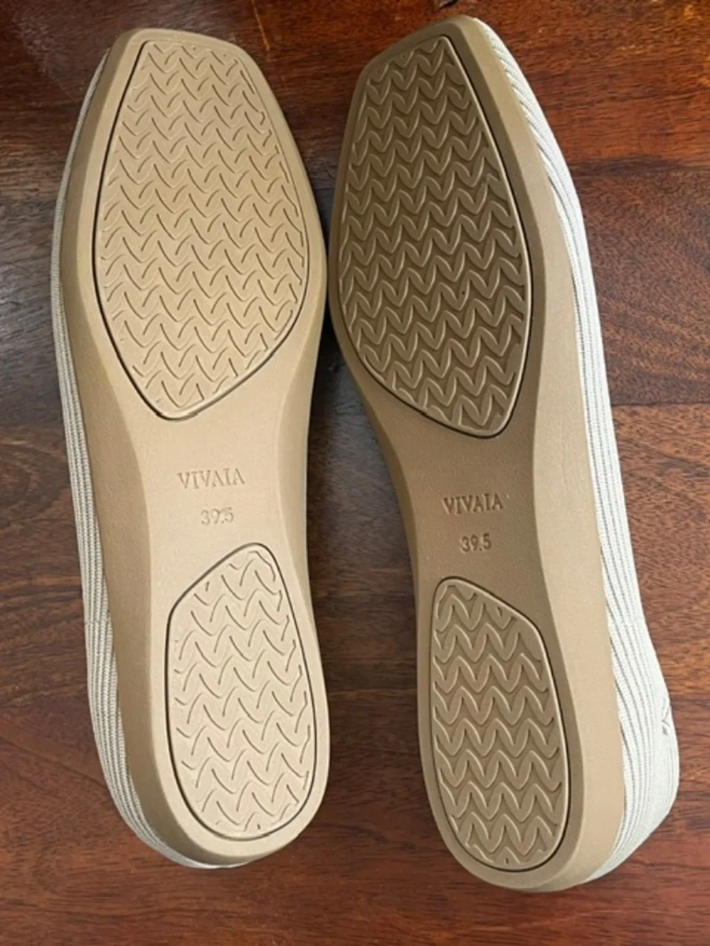 Women's Vivaia - Margot Walker - Lightweight - Sq-Toe Flats - Beige/Almond - 8.5